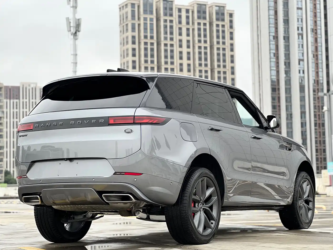 Land Rover Range Rover Sport 2025 400PS Dynamic SE фото 10