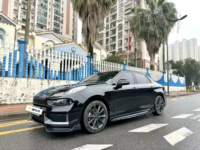 Lynk & Co 03 2020
