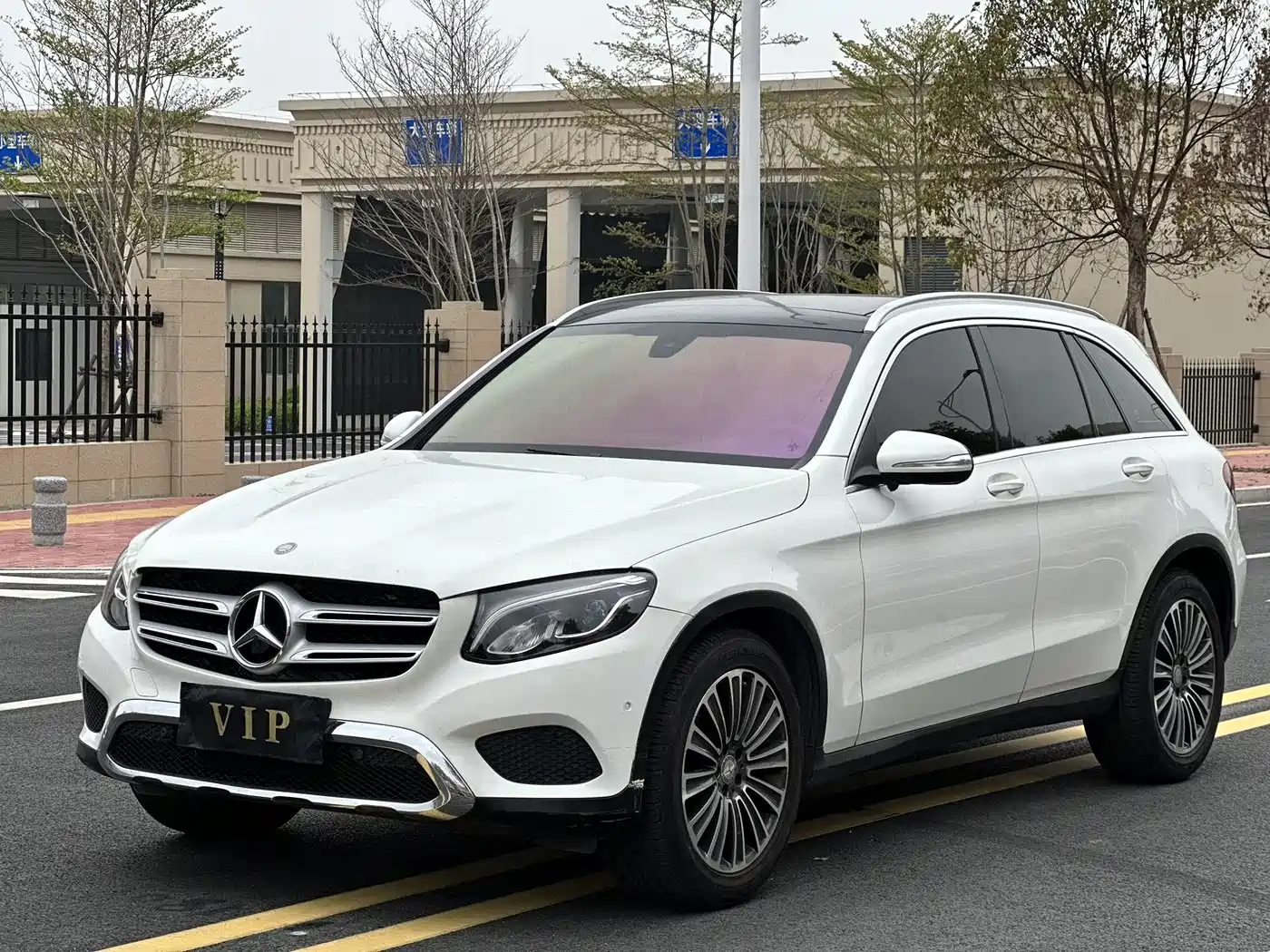 Mercedes-Benz GLC 2016 GLC 200 4MATIC