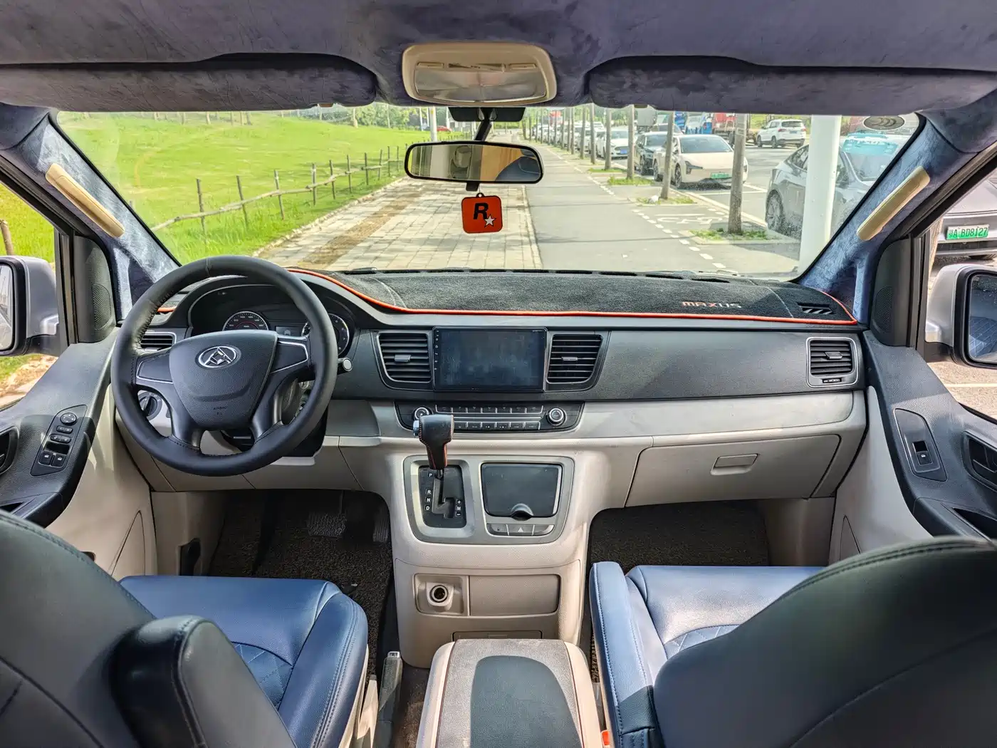 SAIC Maxus Maxus G10 2014 Model Year 2.0T Auto Executive фото 4