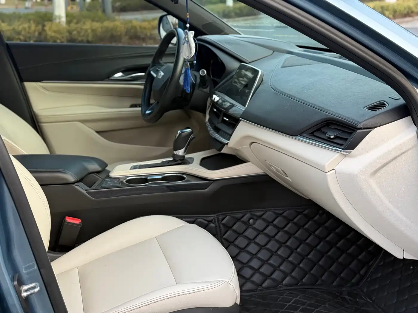 Cadillac CT4 2023 25T Luxury Model фото 13