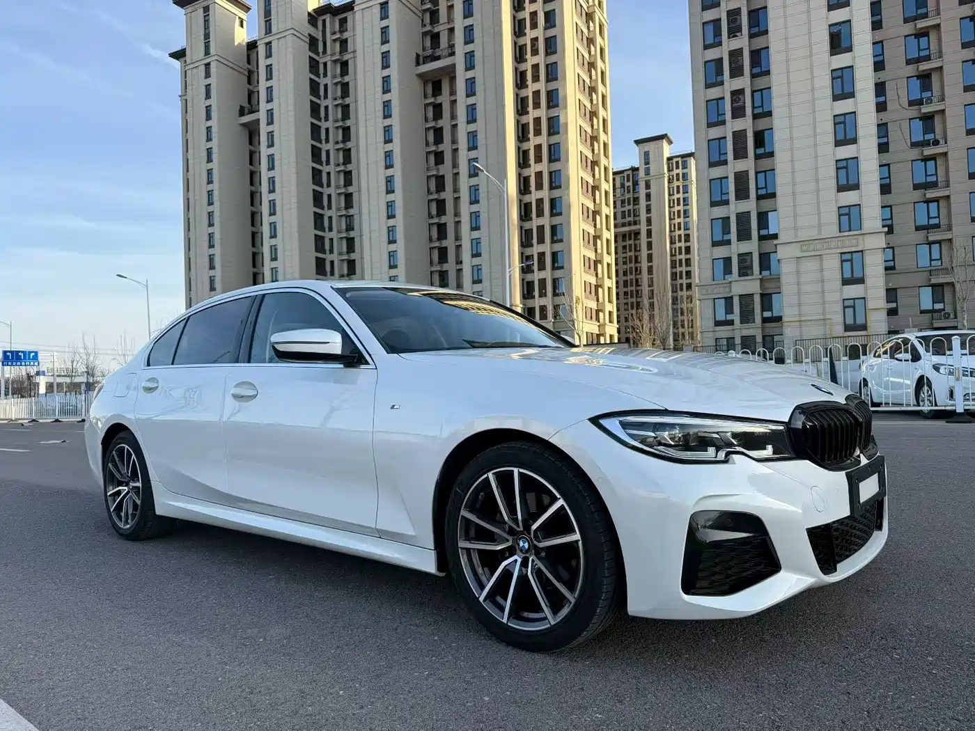 BMW 3 Series 2020 Facelift 325Li Launch Edition фото 3