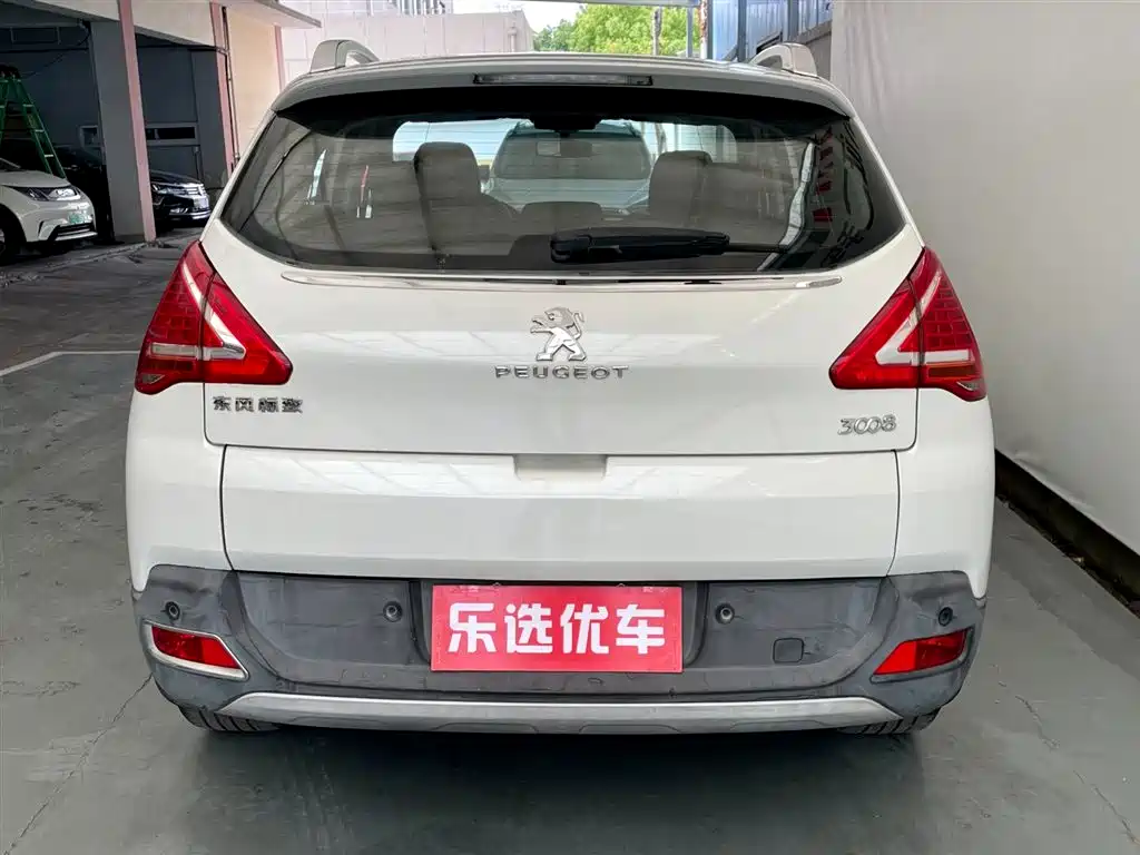 Peugeot 3008 2015 2.0L Automatic Classic Edition фото 5