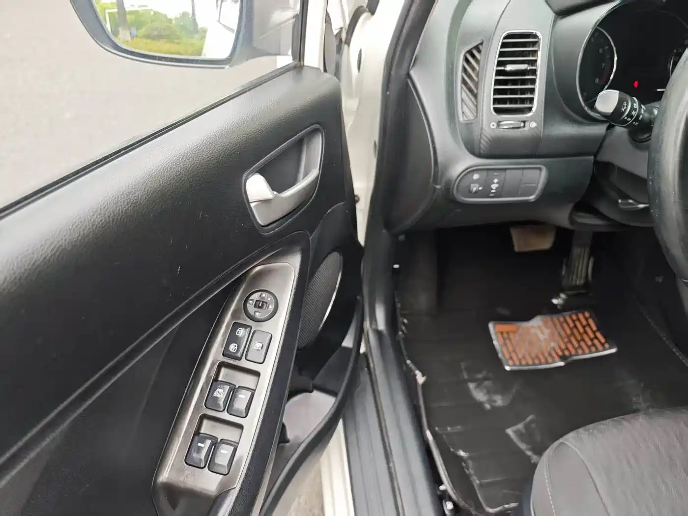Kia K3 2013 1.6L Automatic GLS фото 11