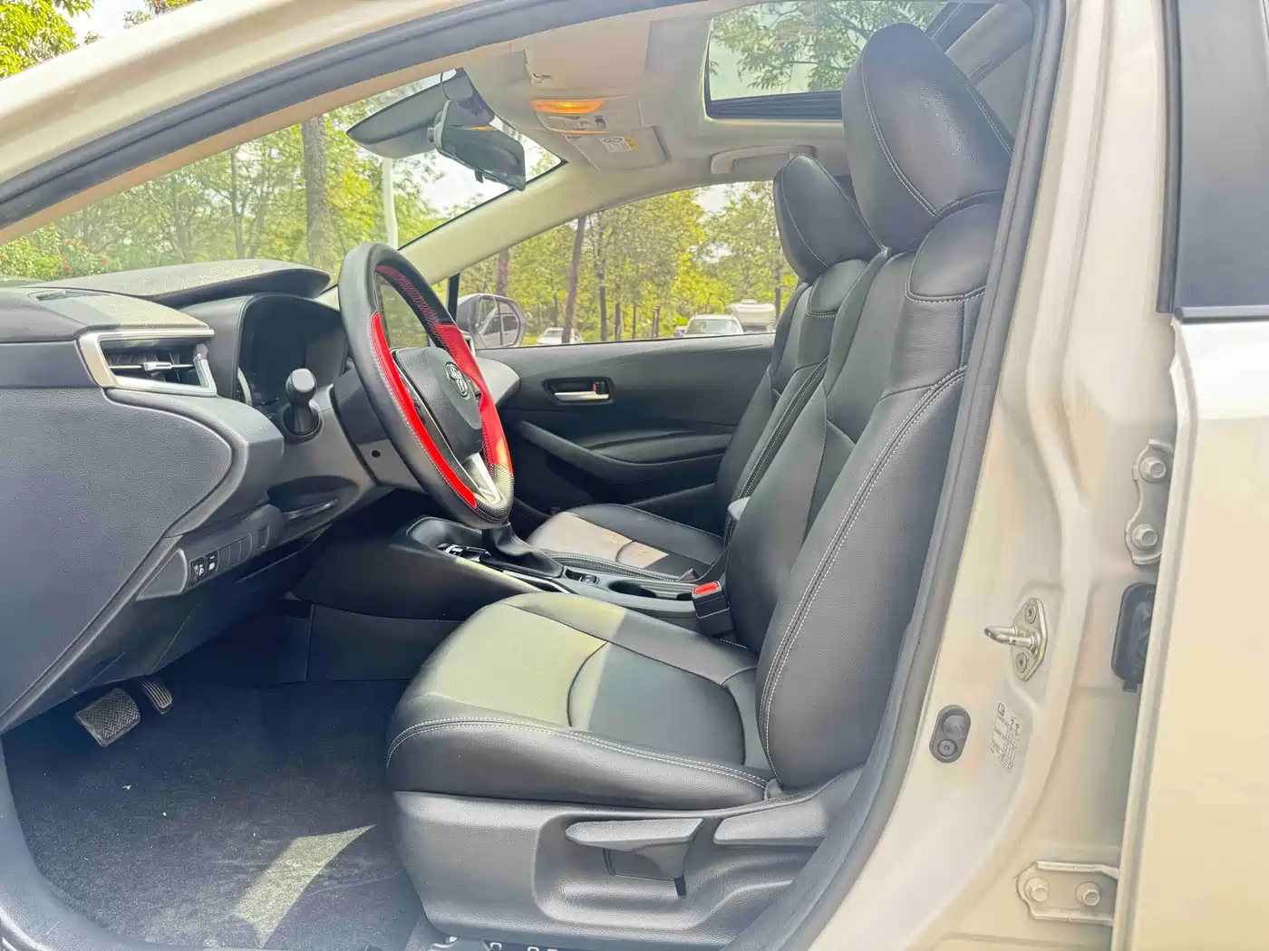 Toyota Corolla 2021 1.2T S-CVT Elite PLUS Edition фото 9
