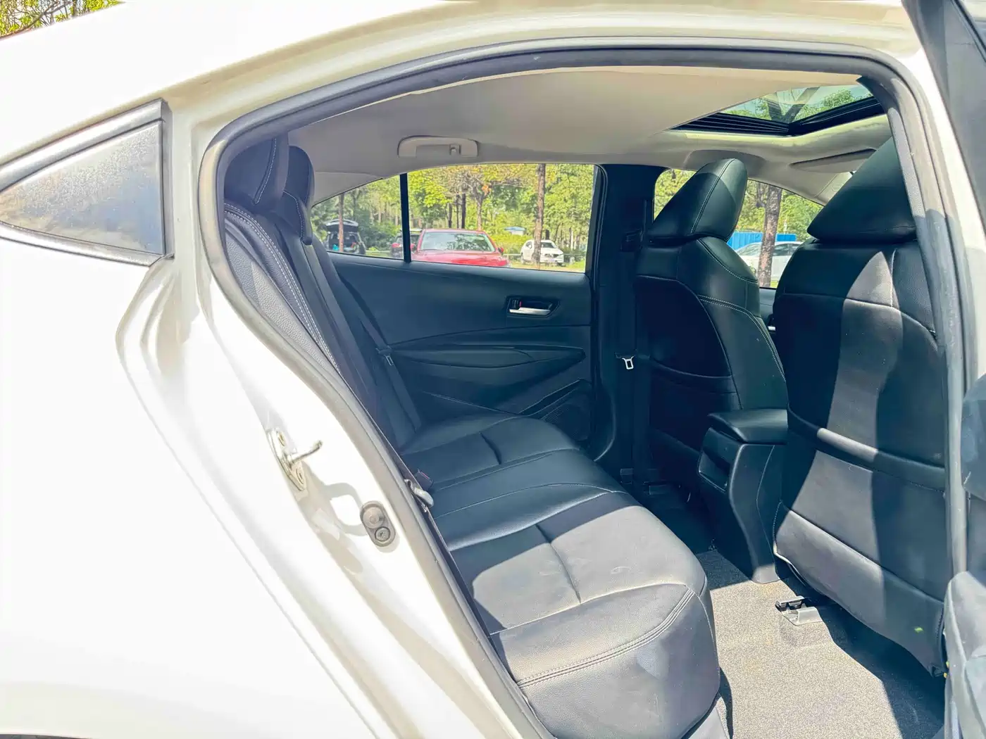 Toyota Corolla 2021 1.2T S-CVT Elite PLUS Edition фото 11
