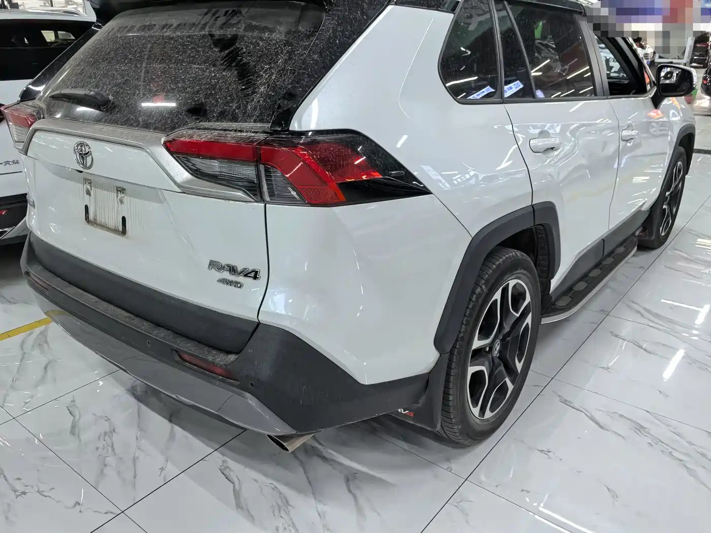 Toyota RAV4 Rongfang 2022 2.0L CVT 4WD Premium Edition фото 6