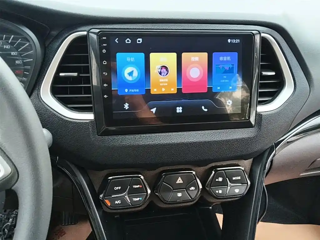 GAC Trumpchi Trumpchi GS4 2017 200T G-DCT 2WD Elite фото 13
