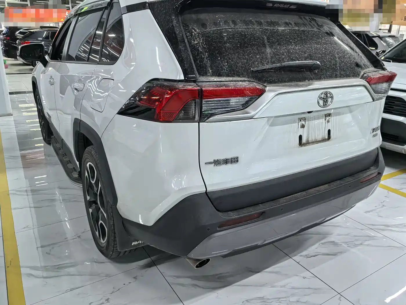 Toyota RAV4 Rongfang 2022 2.0L CVT 4WD Premium Edition фото 4