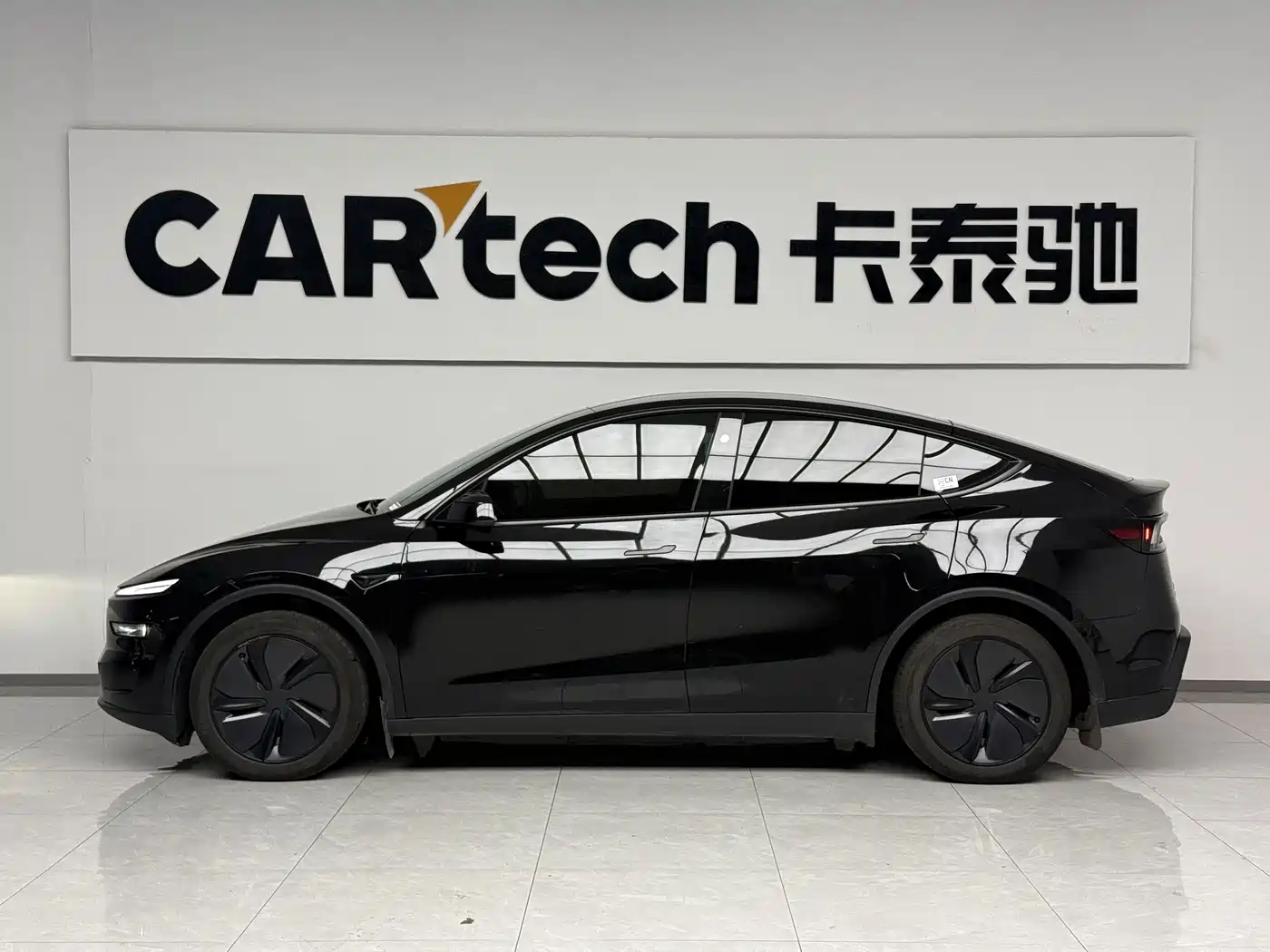 Tesla Model Y 2026 2026 Rear-Wheel Drive