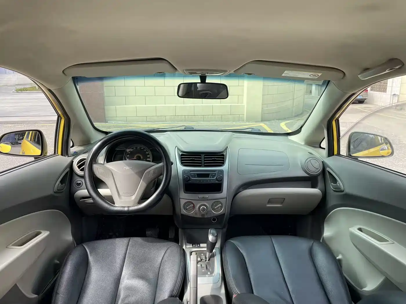Chevrolet Sail 2010 Hatchback 1.2L AMT Ideal Edition фото 10