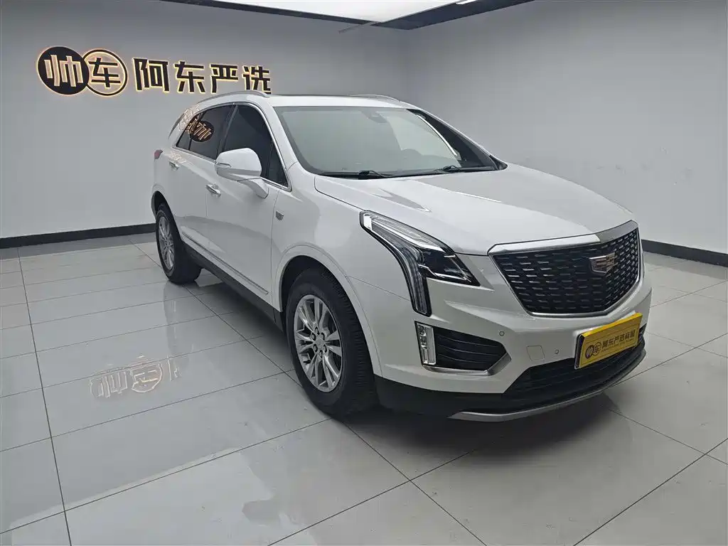 CADILLAC XT5