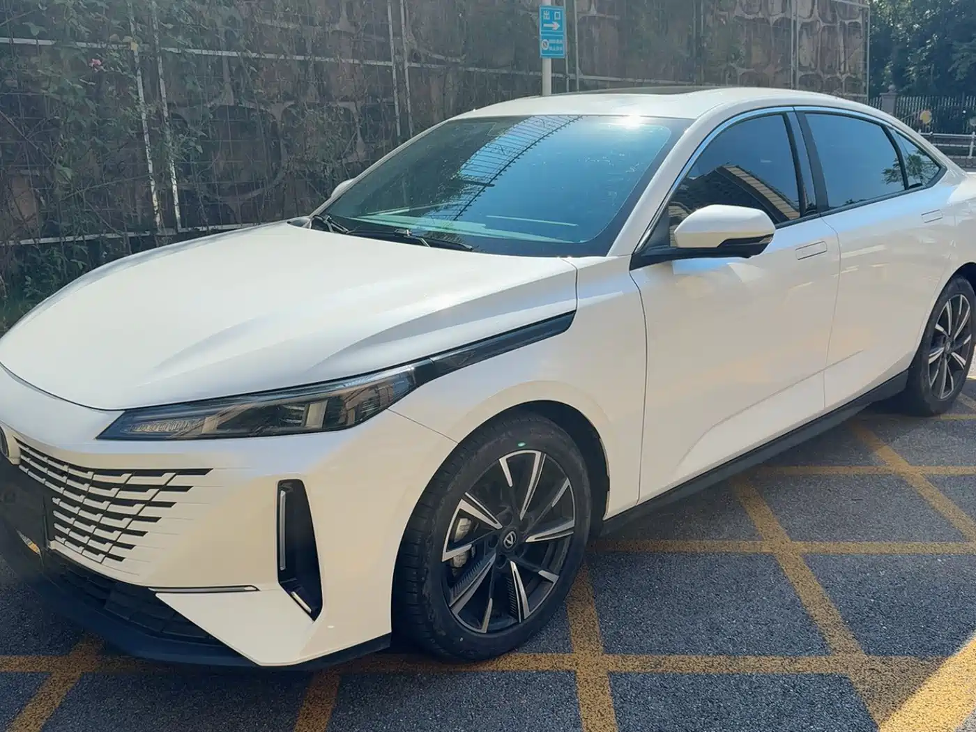 Changan Yida 2023 2023 Blue Whale NE 1.5T GDI DCT Pilot