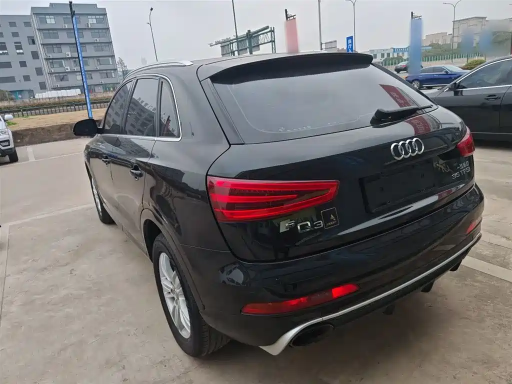 Audi Q3 2015 35 TFSI Comfort фото 23
