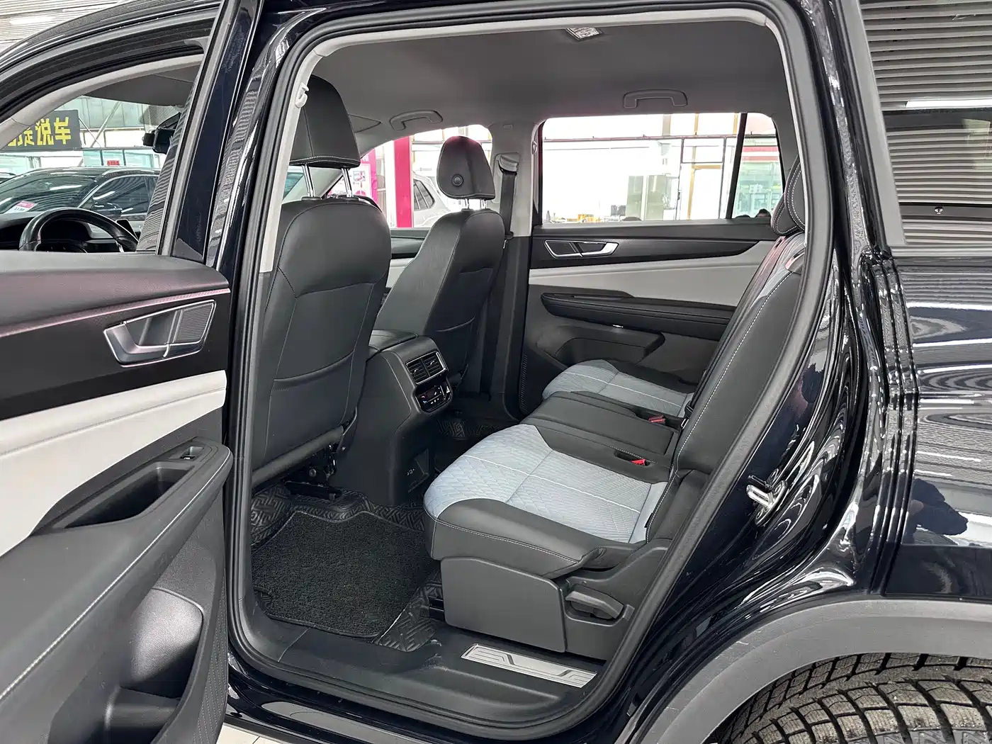 Volkswagen Teramont 2022 380TSI 4MOTION Luxury фото 14
