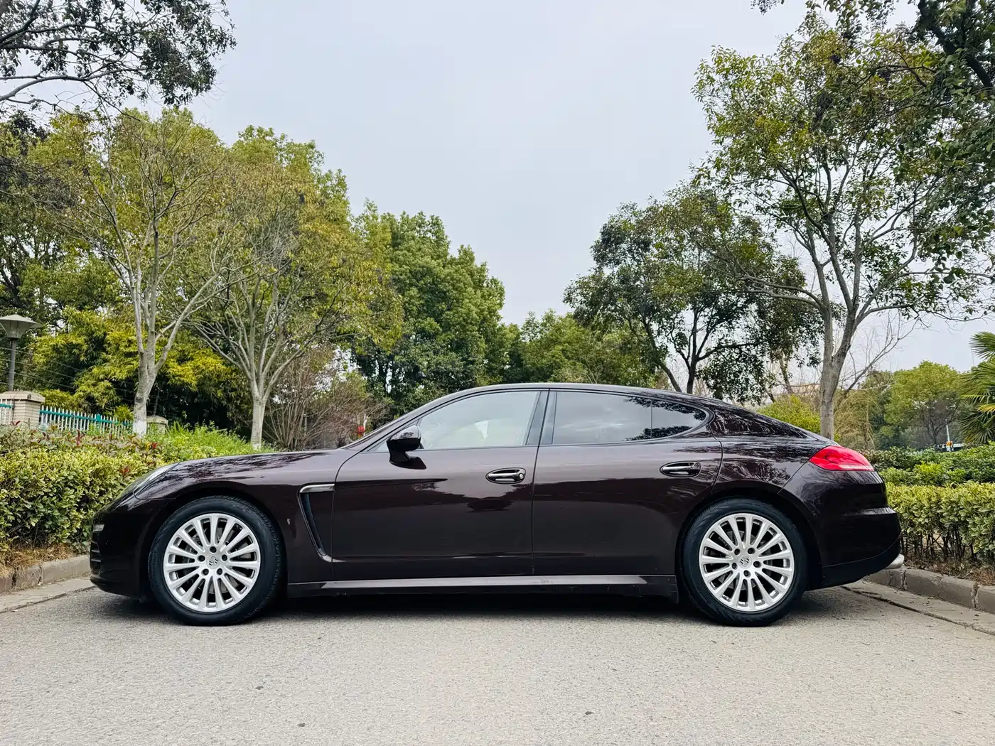 Porsche Panamera 2014 Panamera 4 3.0T фото 4