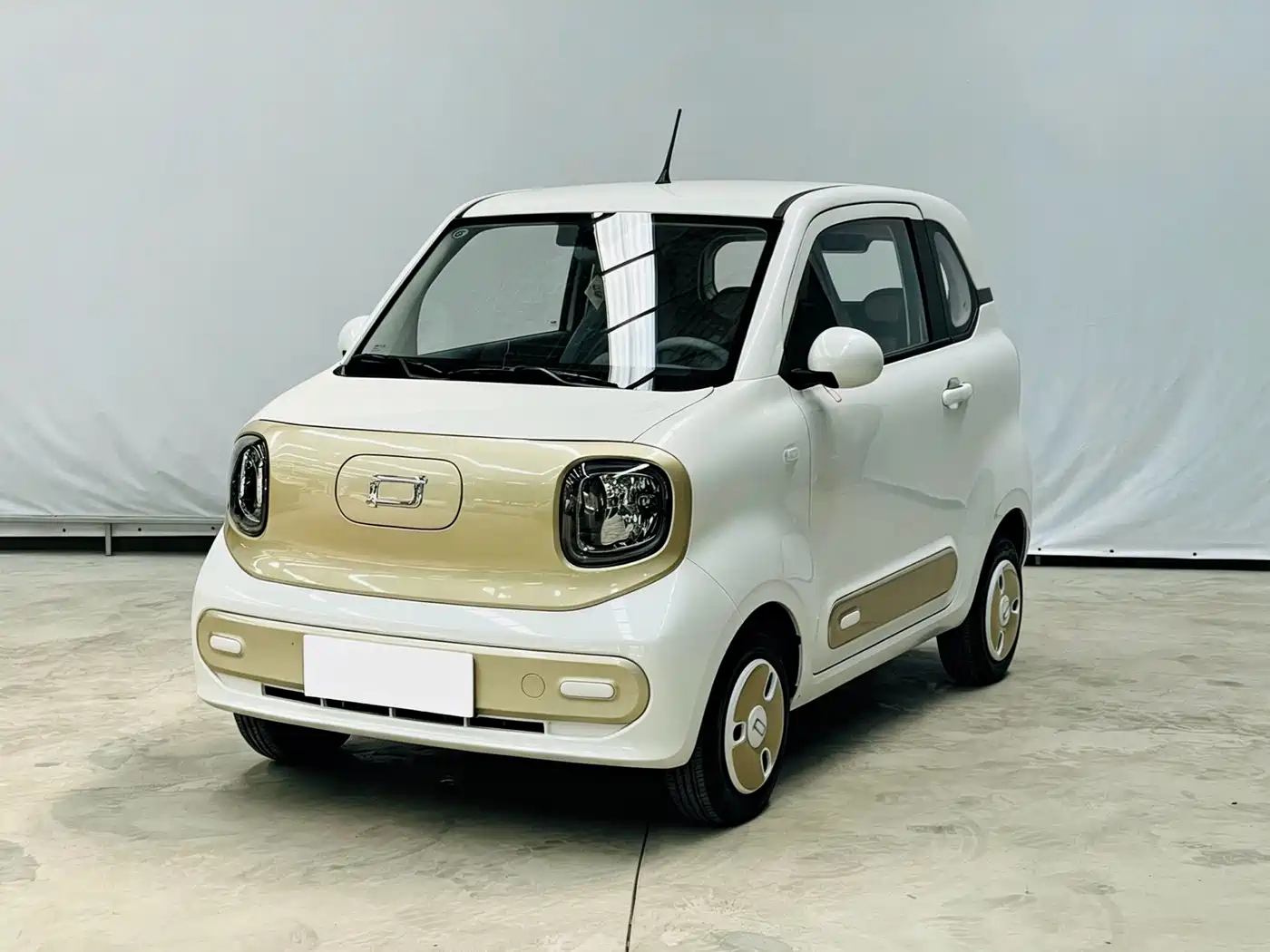 Besturn Bestune Pony 2025 — пригон из Китая