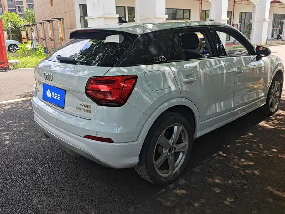 Фото 3 - Audi Q2L
