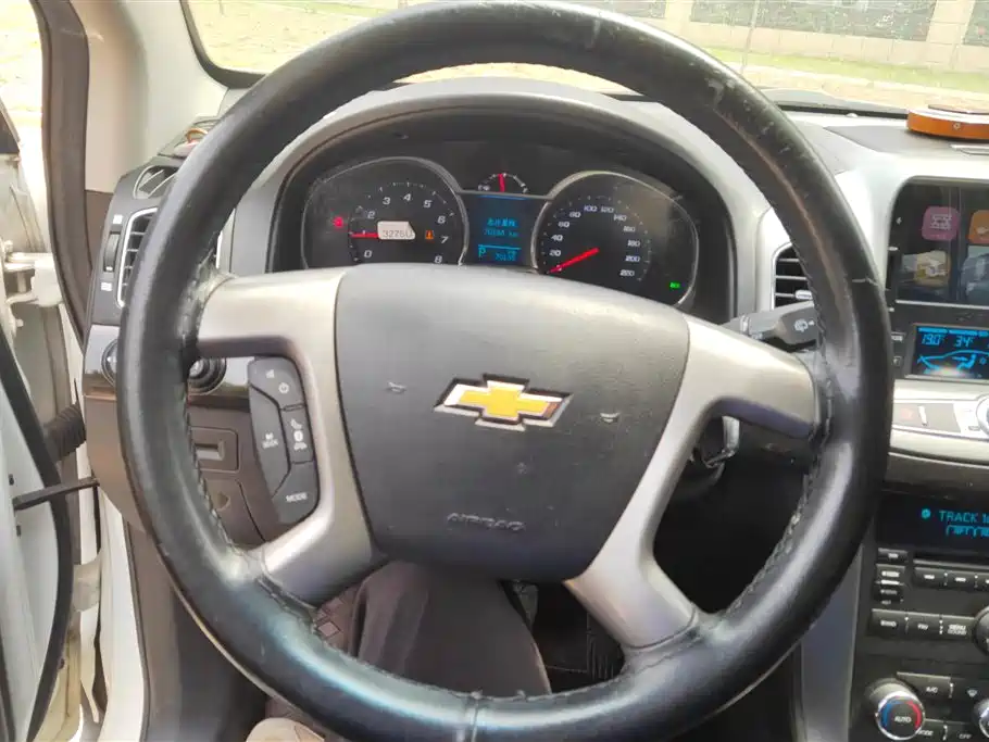 Chevrolet Captiva 2017 2.4L 2WD Luxury Edition 7-Seater фото 15