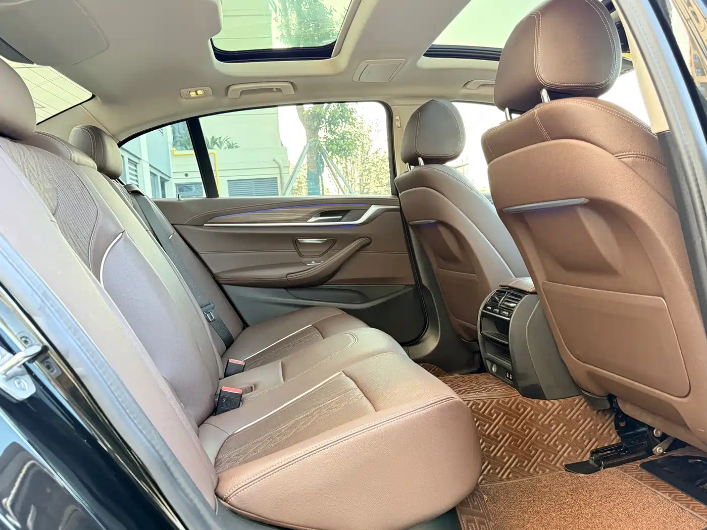 BMW 5 Series 2021 530Li Leading Luxury Package фото 11