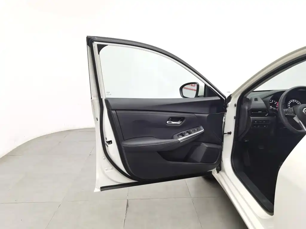 Nissan SYLPHY, миниатюра 8