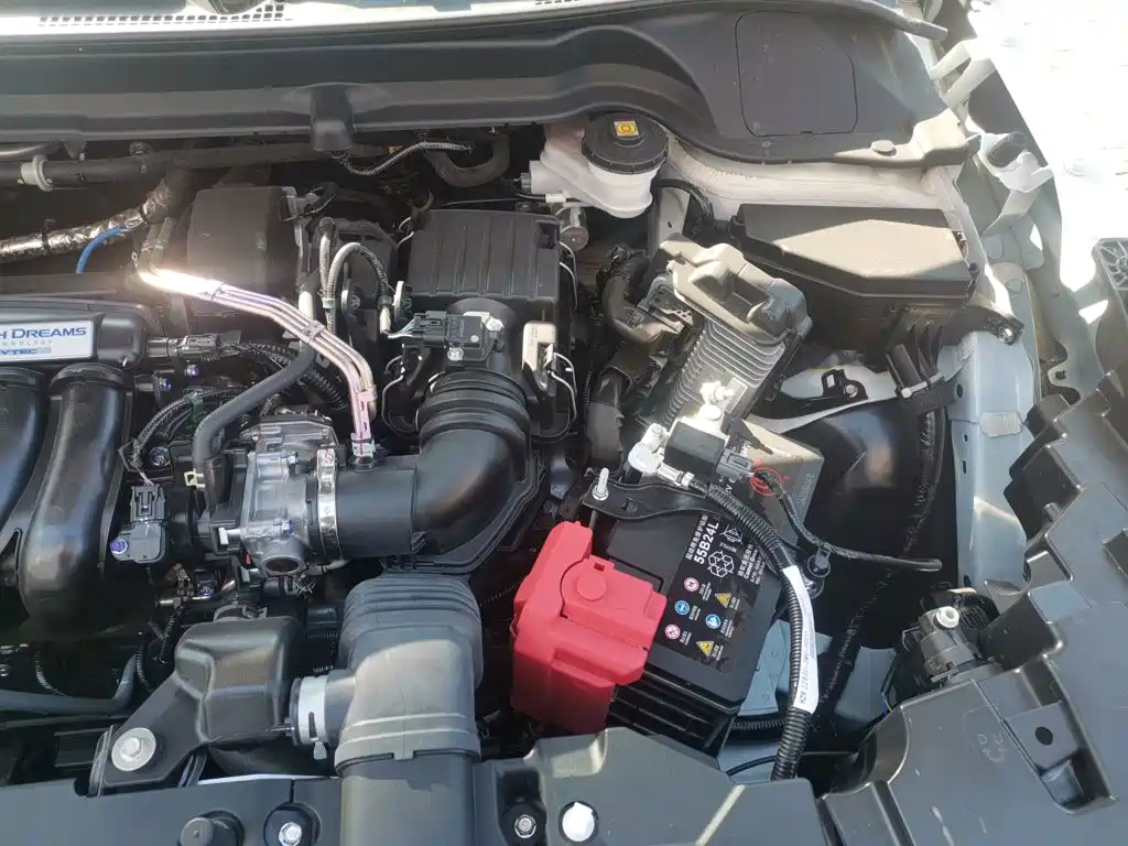 Фото 21 - Honda Vezel