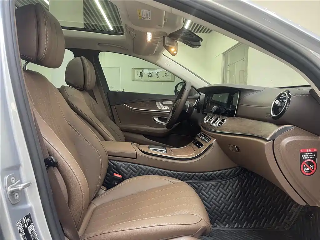 Mercedes-Benz E-Class 2023 E 300 L Fashion фото 15