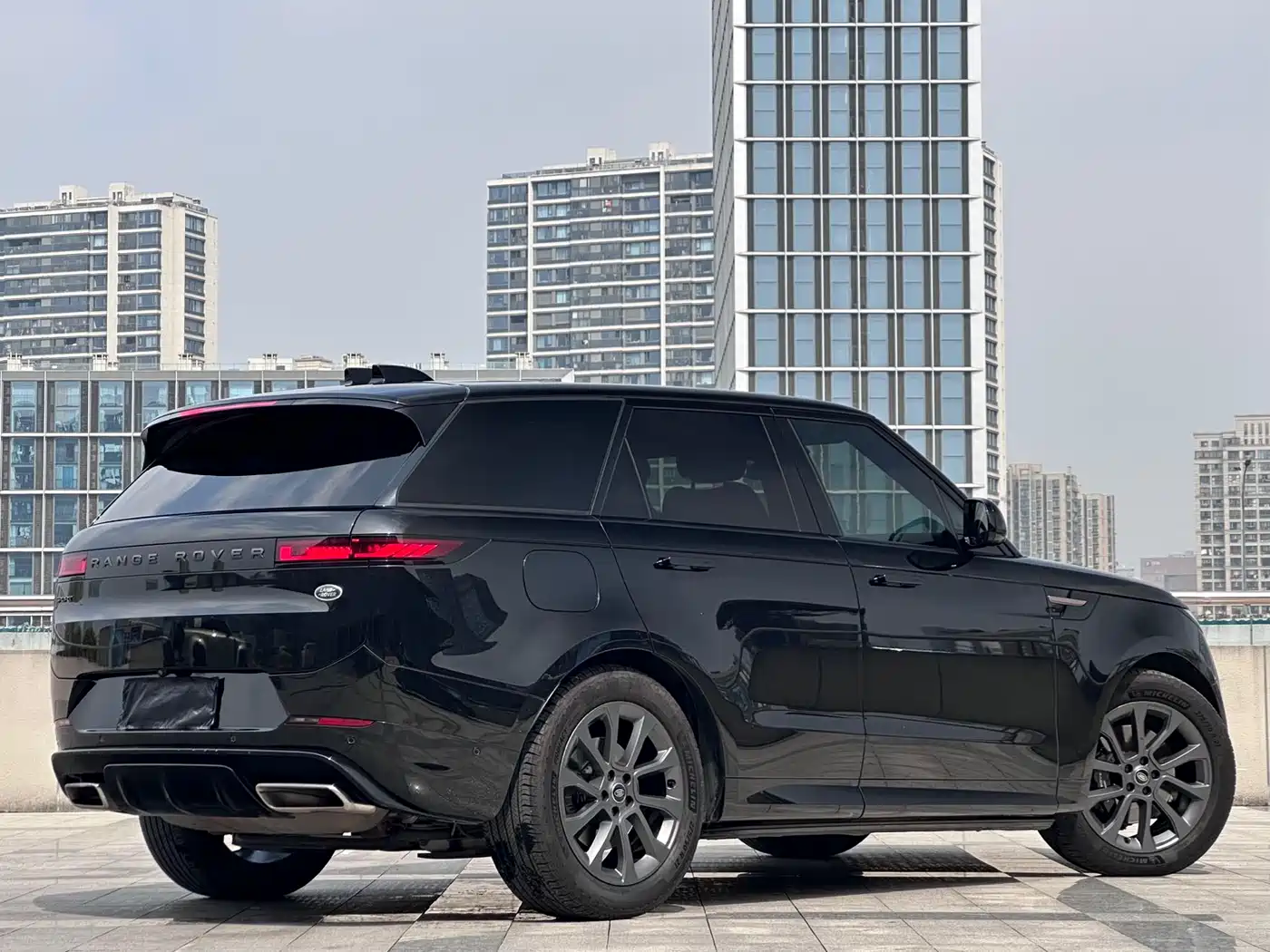 Land Rover Range Rover Sport 2024 400PS Dynamic SE фото 14