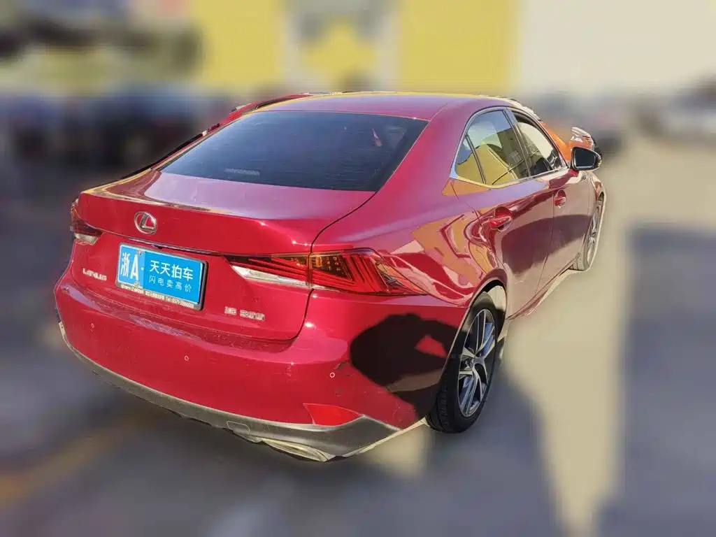 Lexus IS 2018 2017 300 Fashion Edition