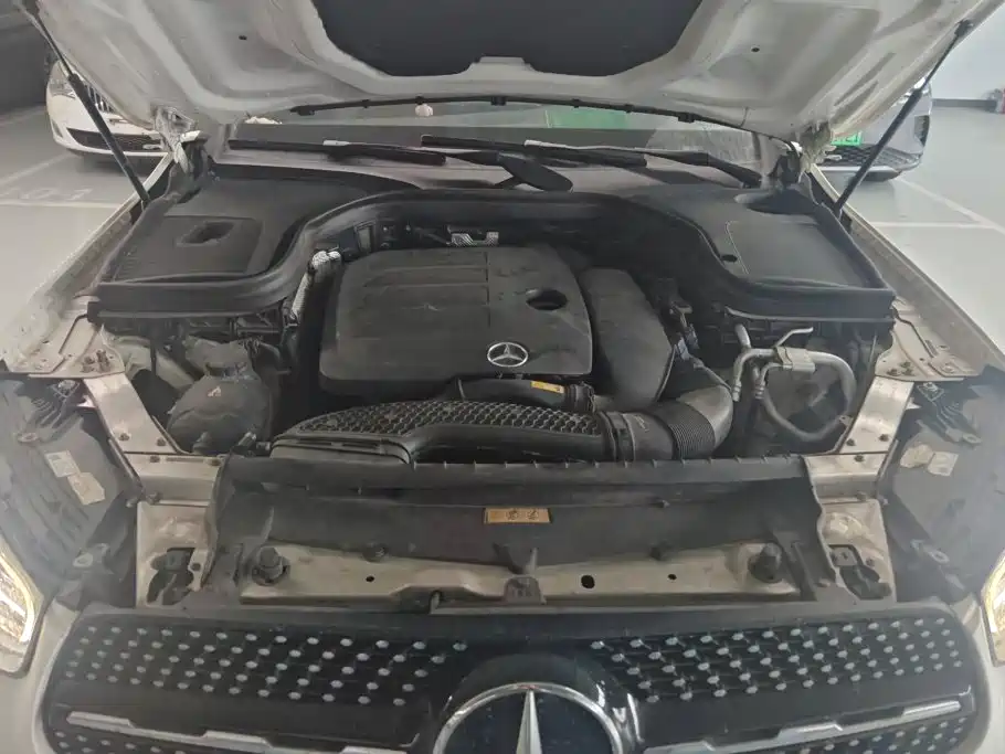 Mercedes-Benz GLC Coupe 2022 2022 GLC 260 4MATIC Coupe SUV