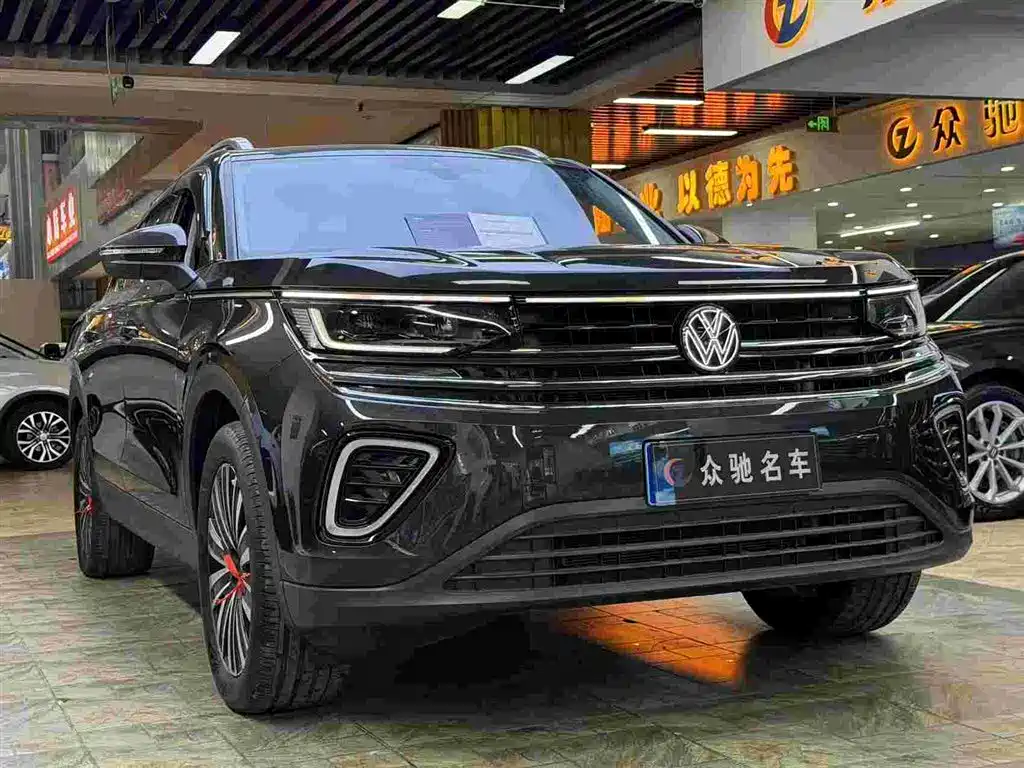 Volkswagen Talagon 2023 330TSI Luxury Touring Edition