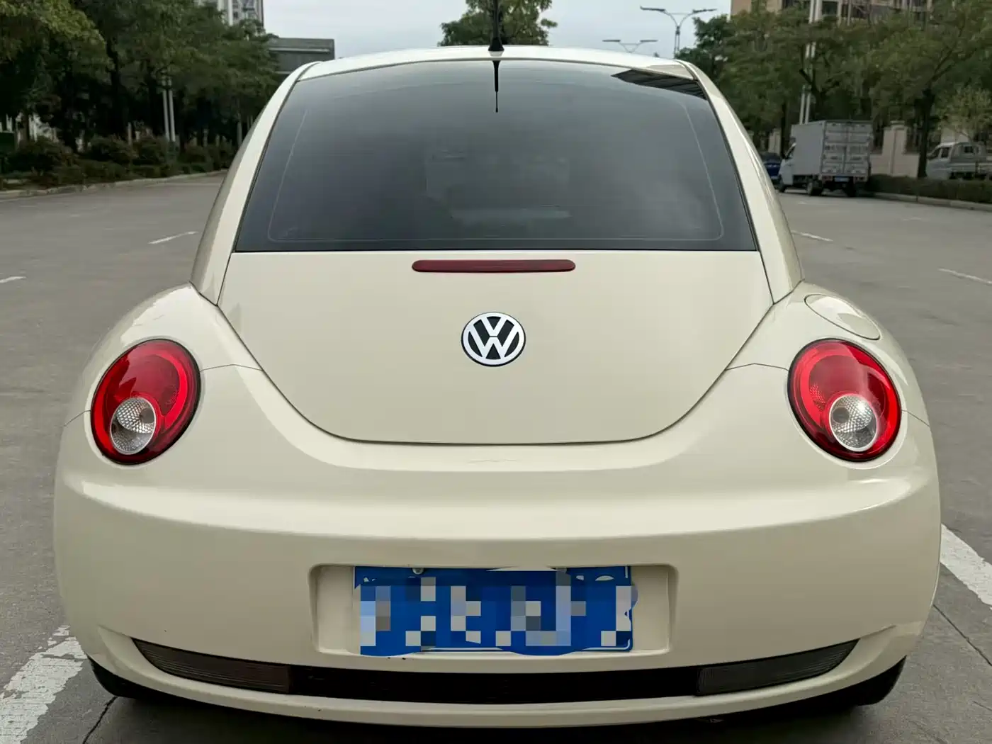 Volkswagen Beetle 2010 Model 1.6 AT фото 5