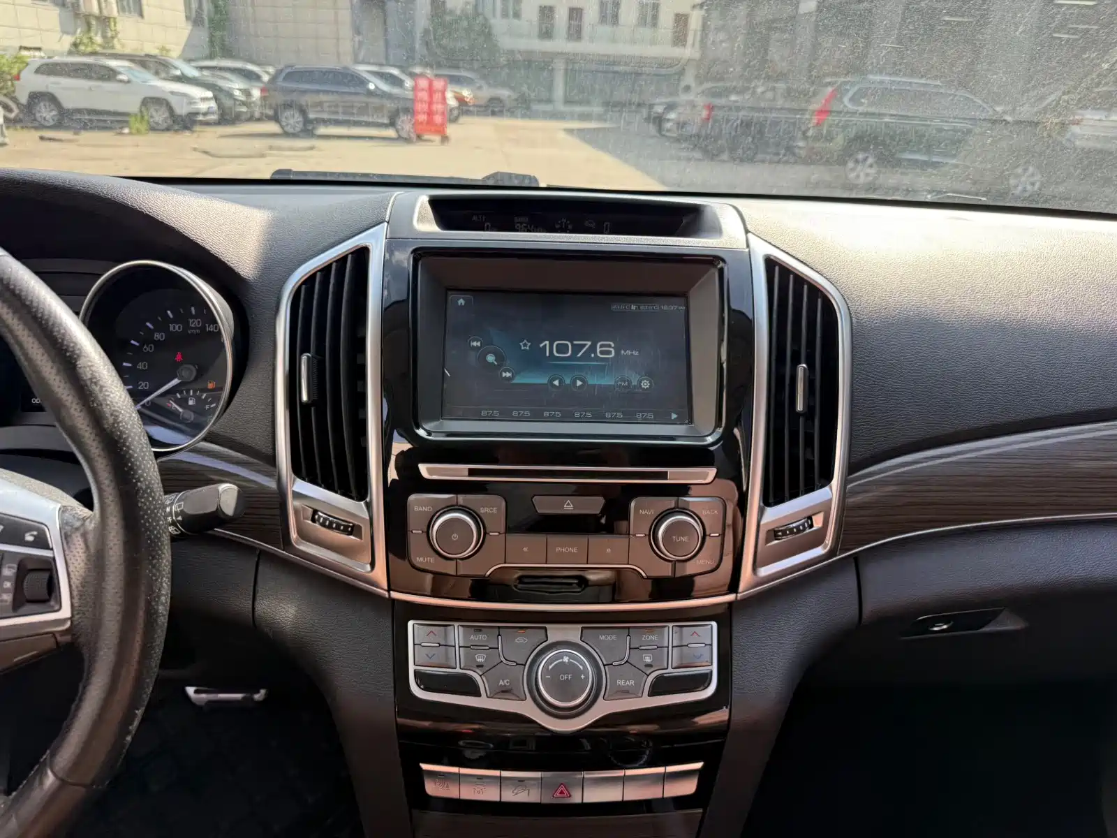 Photo 6 - Haval H9
