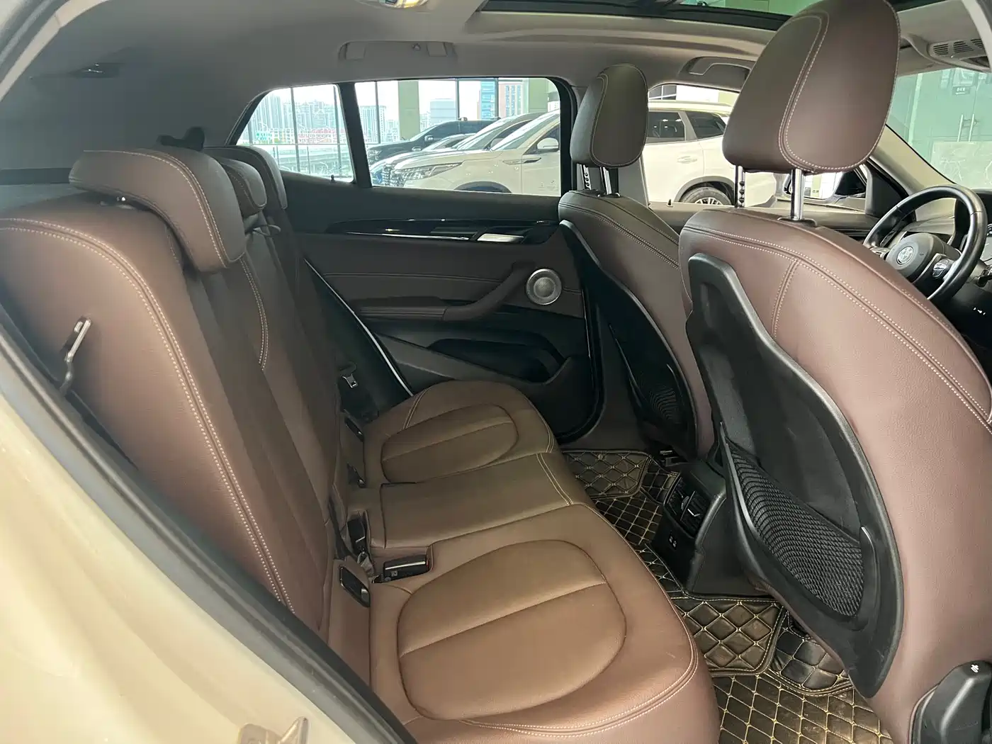 BMW X2 2021 Facelift sDrive25i M Off-Road Package фото 9