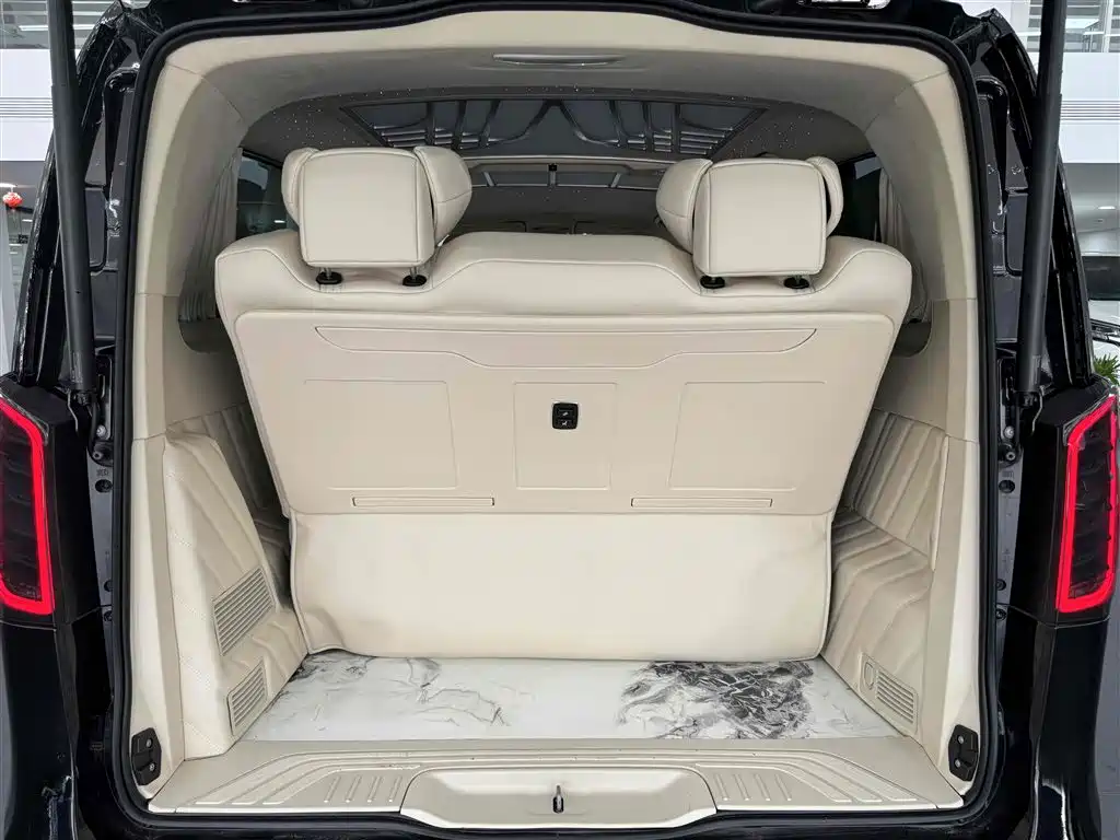 Mercedes-Benz Vito 2021 2.0T Elite 7-Seater фото 11