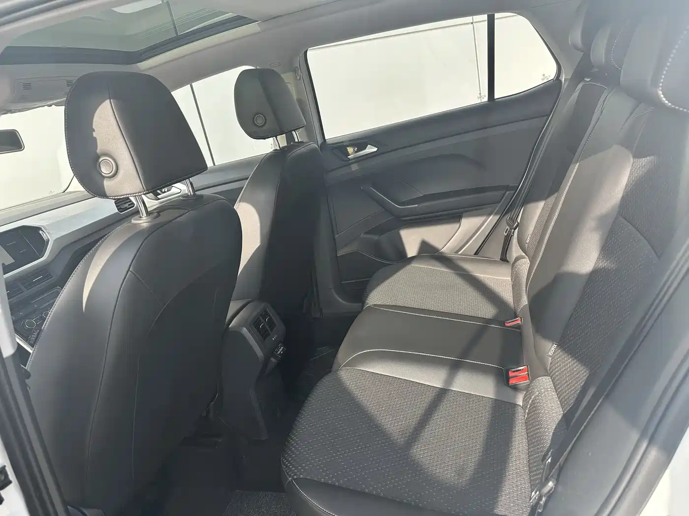 VOLKSWAGEN EXPLORING THE SHADOW