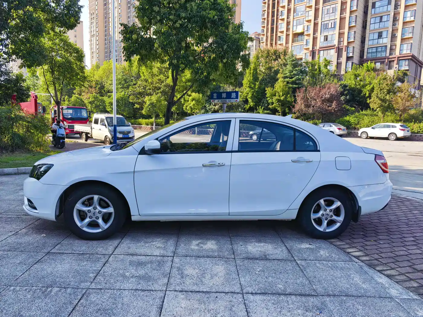 Geely Emgrand 2015 2014 Sedan 1.5L Manual Fashion