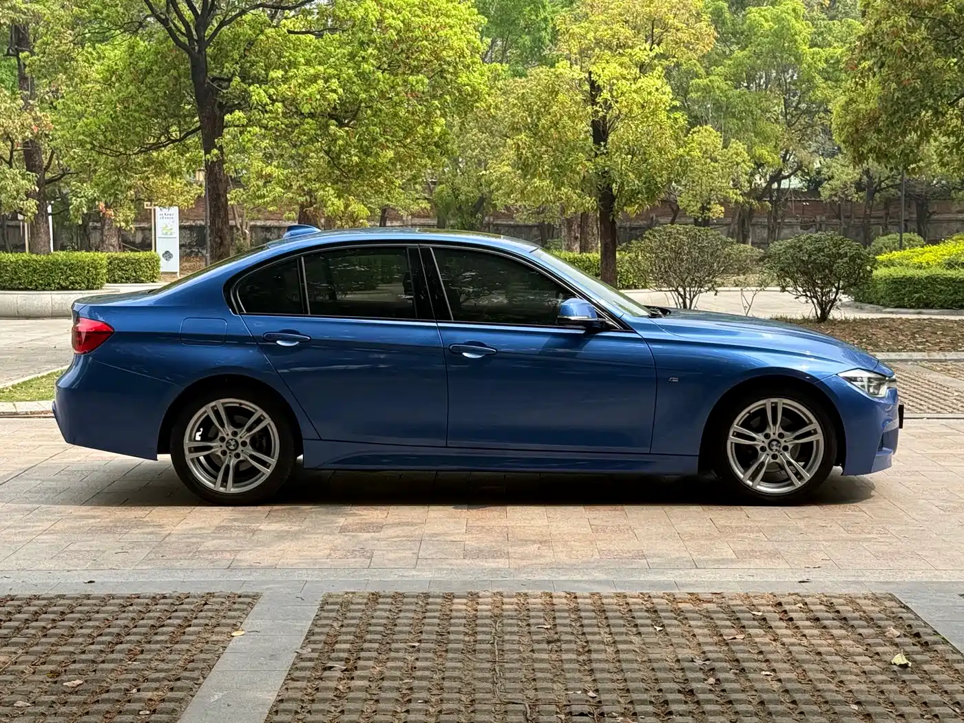 BMW 3 Series 2018 320i M Sport Package фото 15