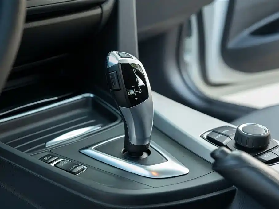 BMW 3 Series 2014 320i Fashion фото 32