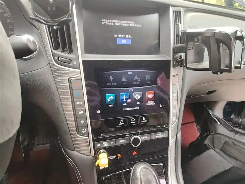 Фото 13 - Infiniti Q50L