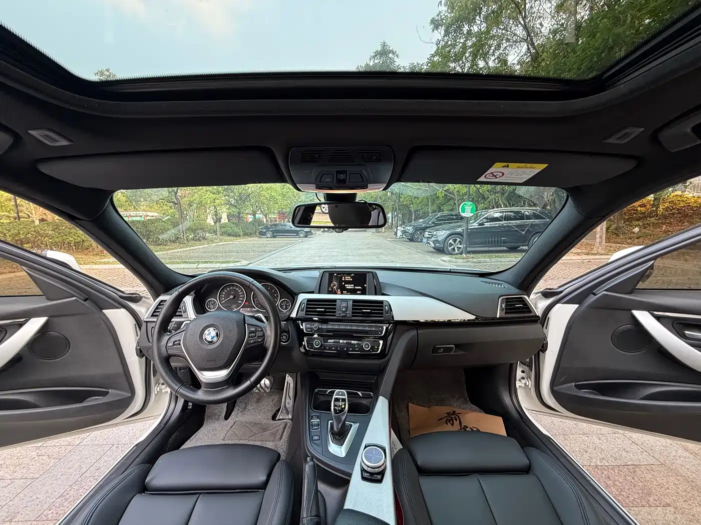 BMW 3 Series 2017 320i M Sport фото 7