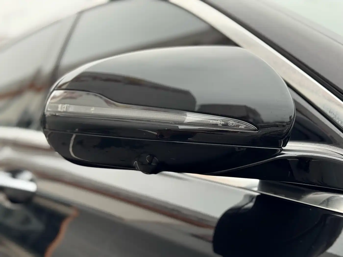 Mercedes-Benz E-Class New Energy 2023 E 350 e L Plug-in Hybrid Sport Sedan фото 33