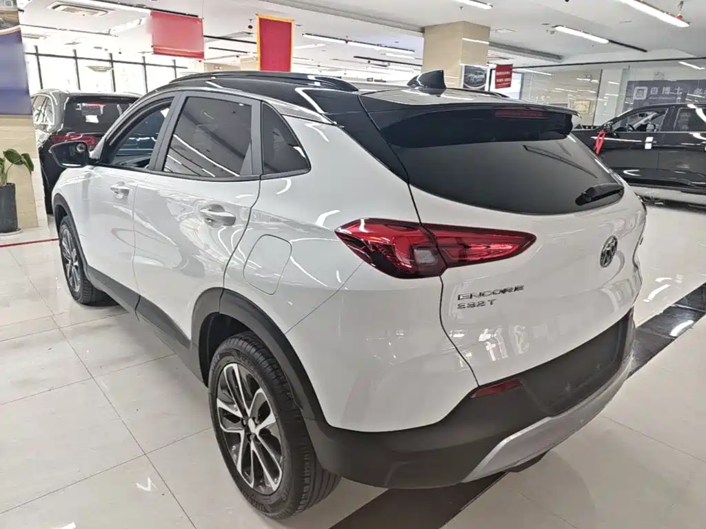 Photo 5 - Buick Encore