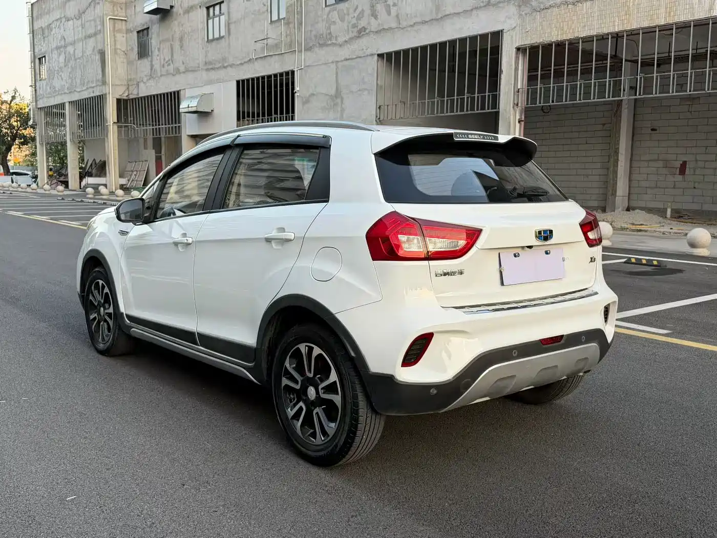 Geely Vision X3 2017 2017 1.5L Automatic Premium