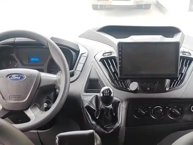 Ford Transit 2019 2019 2.0T Diesel Multi-Purpose Commercial Vehicle Medium Wheelbase Medium Roof 6-Seater China VI