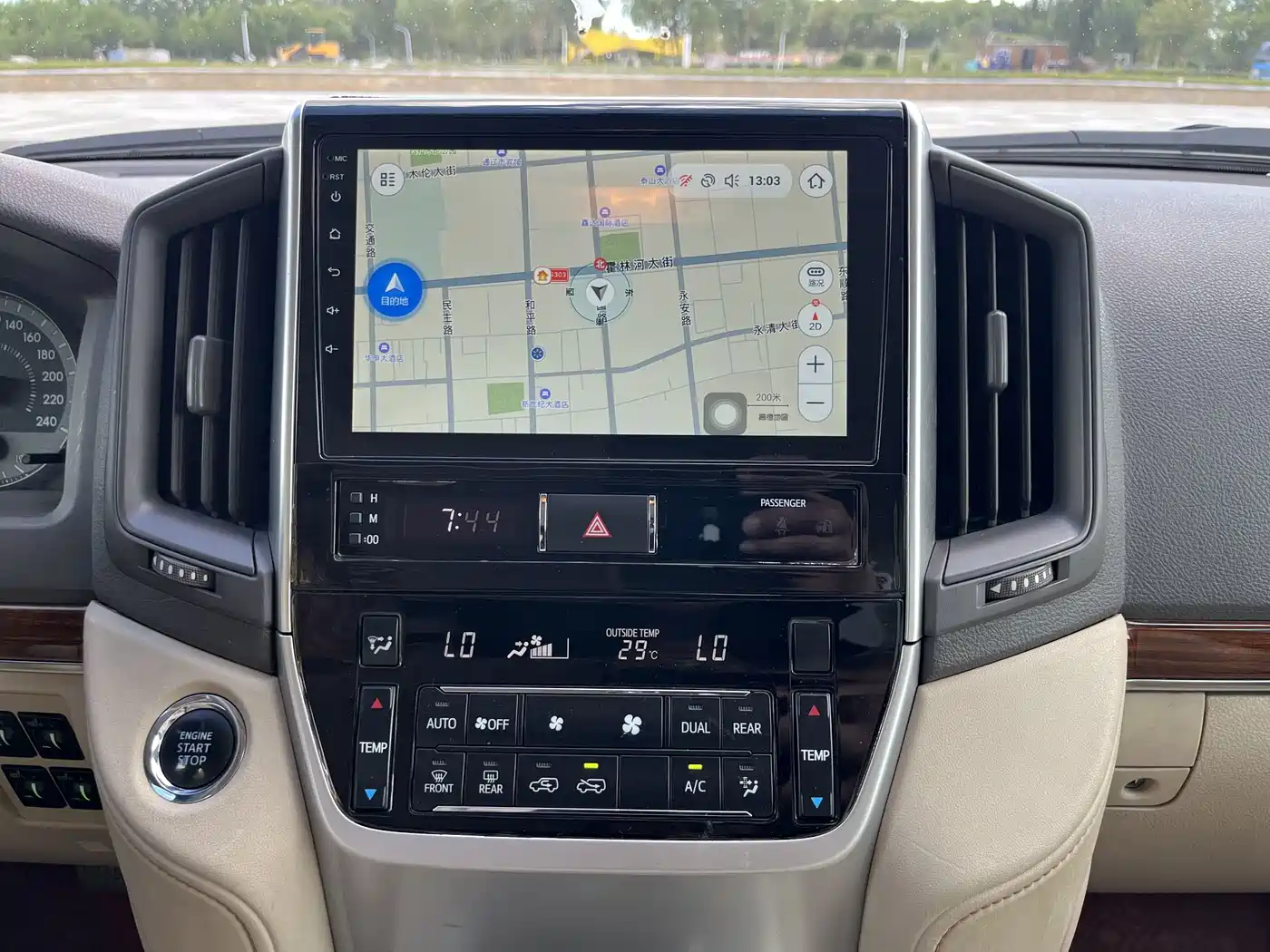 Toyota Land Cruiser (Import) 2018