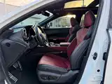 Фото 4 - Lexus RX