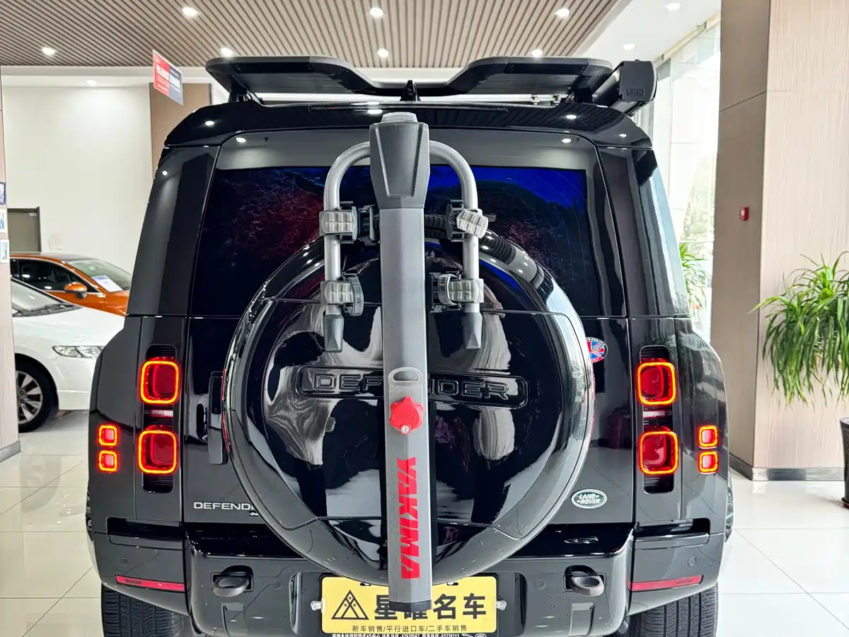 Land Rover Defender 2023 Facelift 110 3.0T P400 X-DYNAMIC HSE фото 11