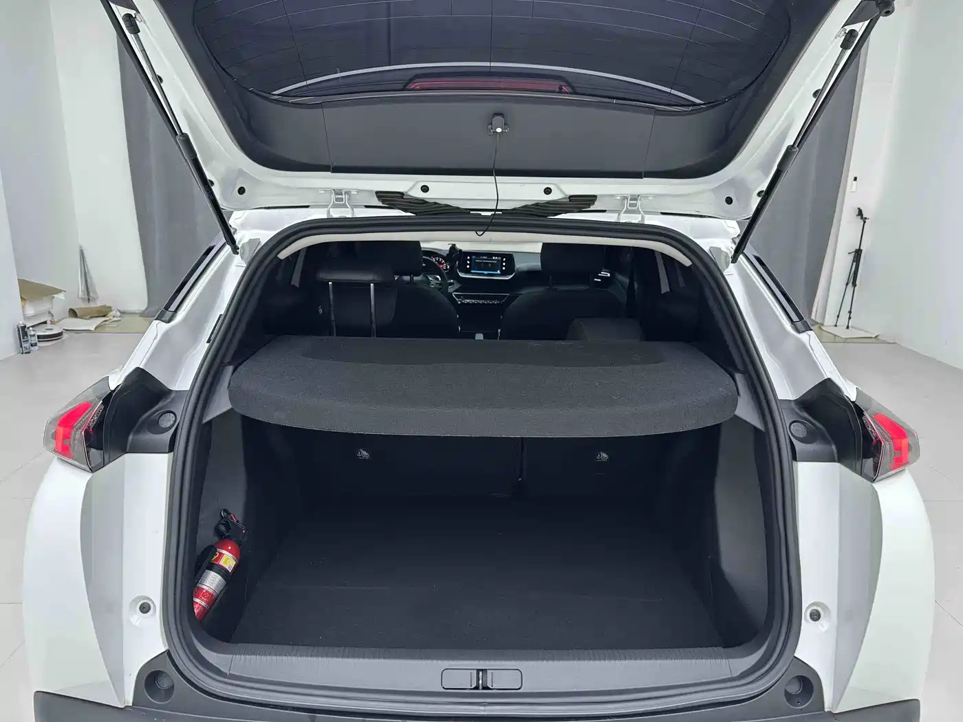 Peugeot 2008 2022 230THP THE ONE фото 25