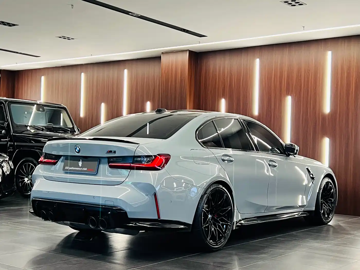 BMW M3 2023 M3 Sedan M xDrive Thunder Edition фото 9